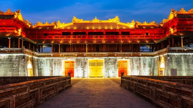 Soạn bài Quần thể di tích cố đô Huế - Ngữ văn 9 - Cánh diều 