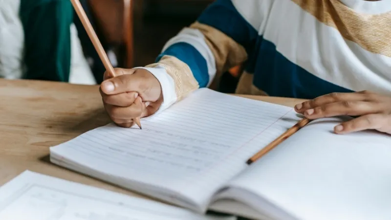 Soạn bài Viết đoạn văn ghi lại cảm nghĩ về một bài thơ tám chữ - Ngữ văn 9 - Cánh diều 2 