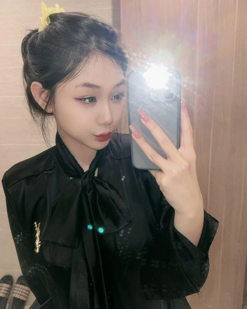 Trần Hà Linh 39