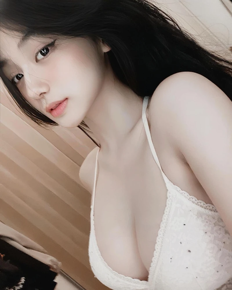 Trần Hà Linh 40
