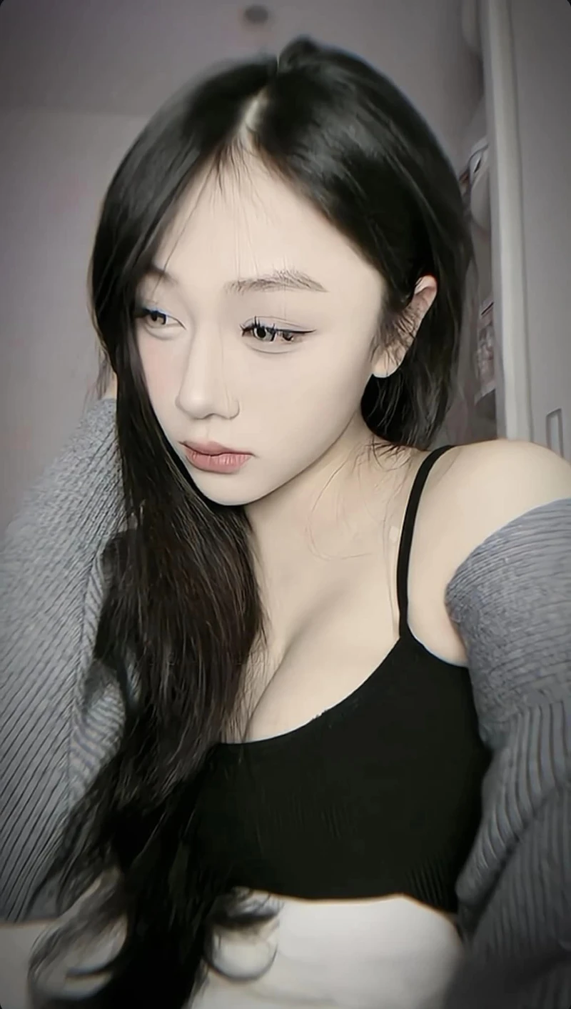 Trần Hà Linh 43