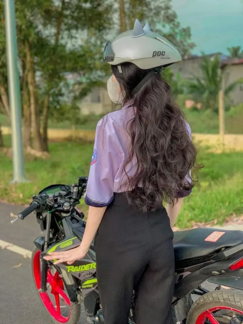 Hình ảnh gái xinh học sinh đeo khẩu trang toát lên vẻ đẹp trong sáng, đáng yêu Hình ảnh gái xinh học sinh đeo khẩu trang toát lên vẻ đẹp trong sáng, đáng yêu
