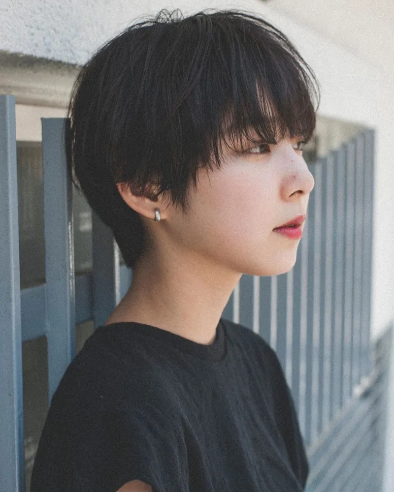 Hình ảnh gái xinh tóc ngắn với phong cách tomboy làm mê đắm mọi ánh nhìn Hình ảnh gái xinh tóc ngắn với phong cách tomboy làm mê đắm mọi ánh nhìn