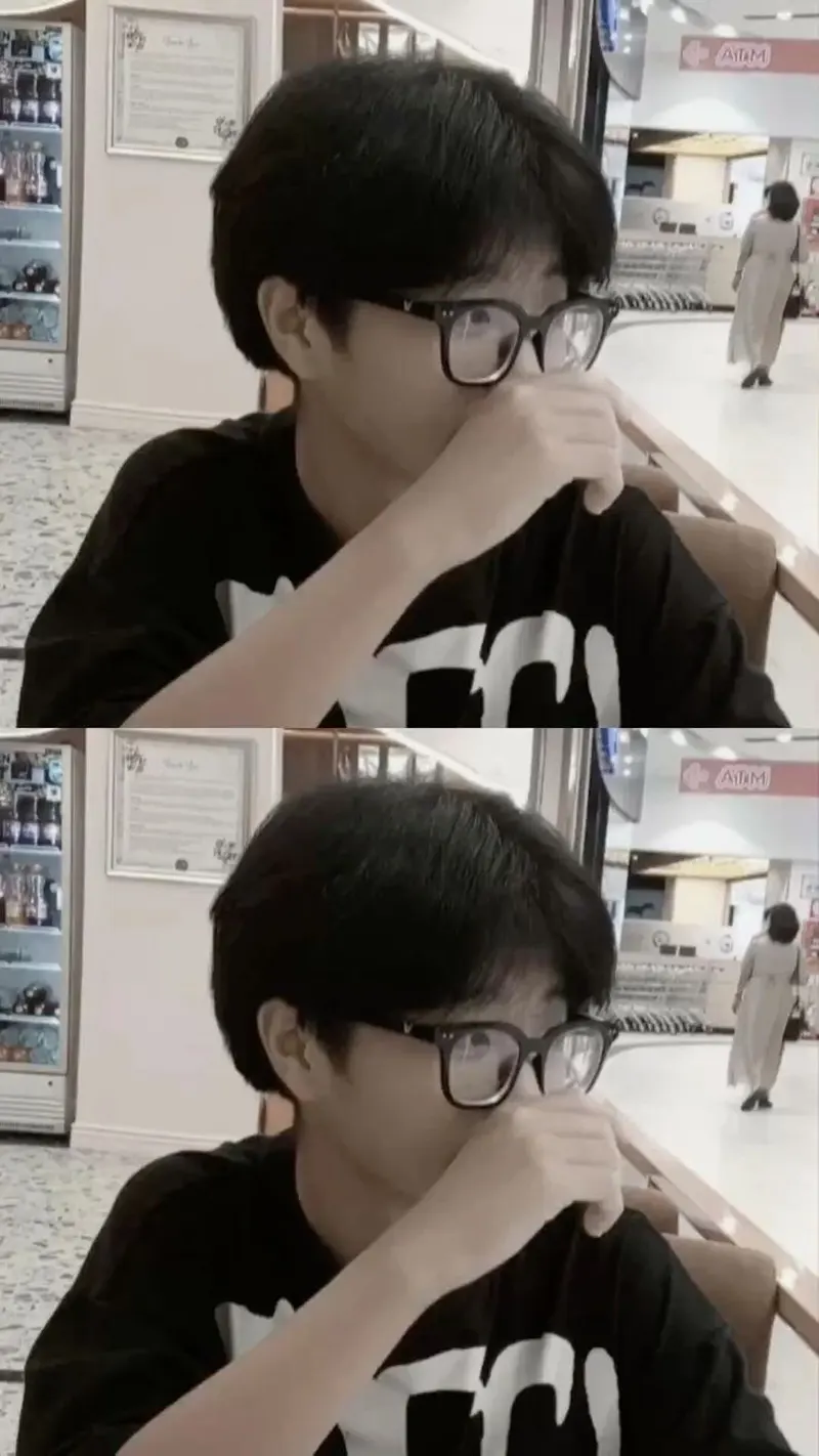 Gái xinh phong cách tomboy che mặt Gái xinh phong cách tomboy che mặt