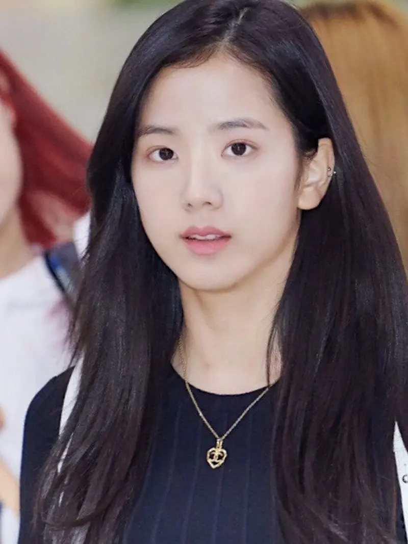 Jisoo mặt mộc đời thường lộ diện: Fan toàn cầu thả tim rần rần vì quá xinh đẹp Jisoo mặt mộc đời thường lộ diện: Fan toàn cầu thả tim rần rần vì quá xinh đẹp