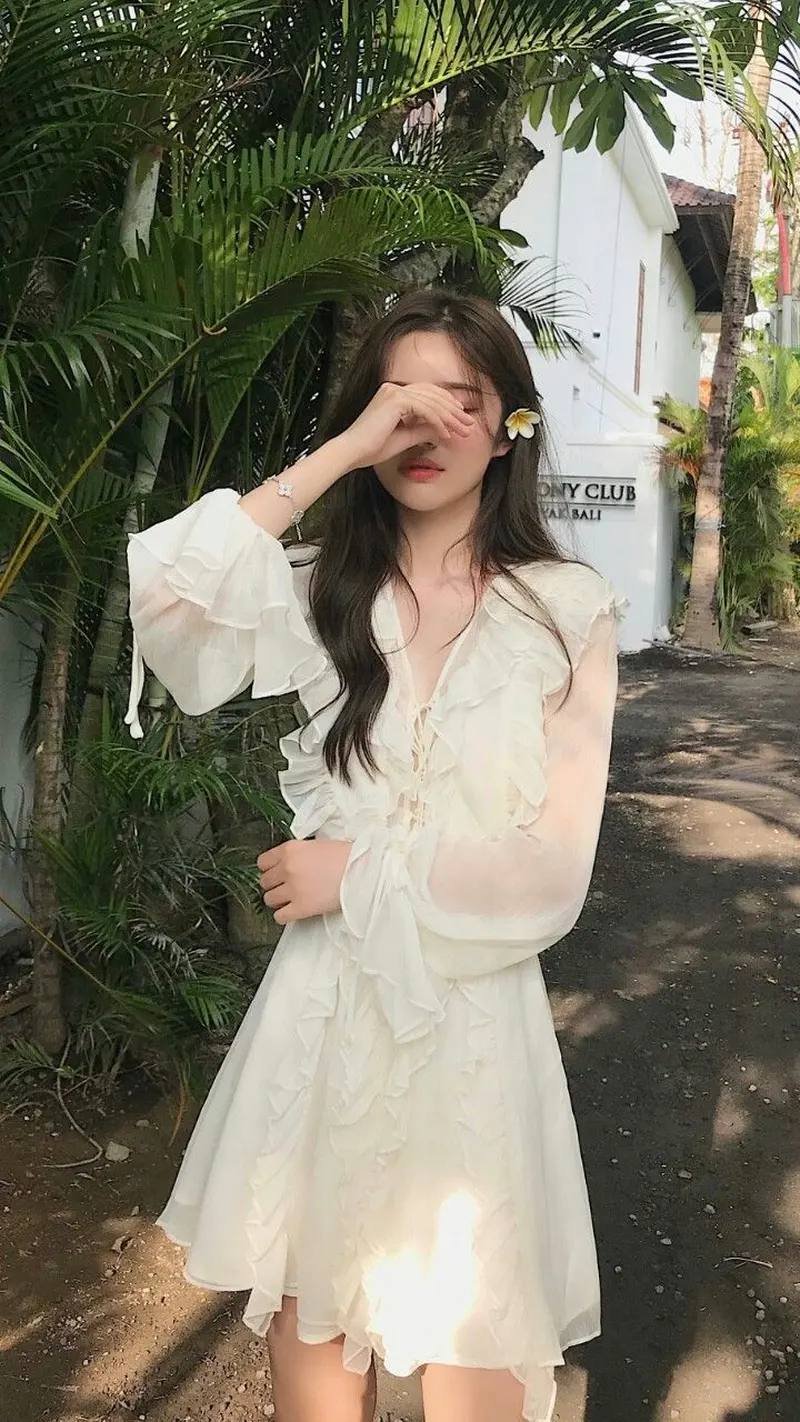 Sự bí ẩn đáng yêu từ hình ảnh gái xinh cute che mặt Sự bí ẩn đáng yêu từ hình ảnh gái xinh cute che mặt
