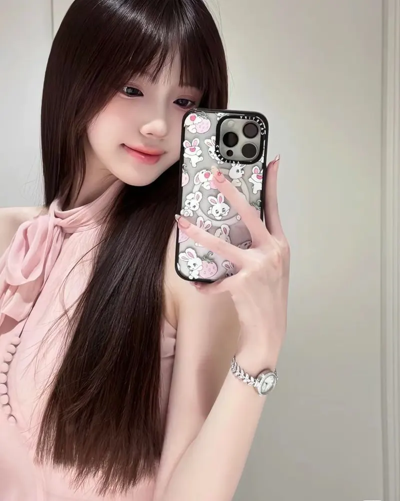 Gái cute chụp gương mang đến cảm giác ngọt ngào Gái cute chụp gương mang đến cảm giác ngọt ngào