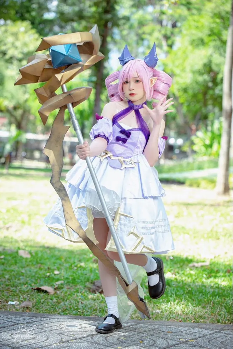 Gái xinh cosplay liên quân mobile trong vai Aoi mạnh mẽ và đầy uy lực Gái xinh cosplay liên quân mobile trong vai Aoi mạnh mẽ và đầy uy lực