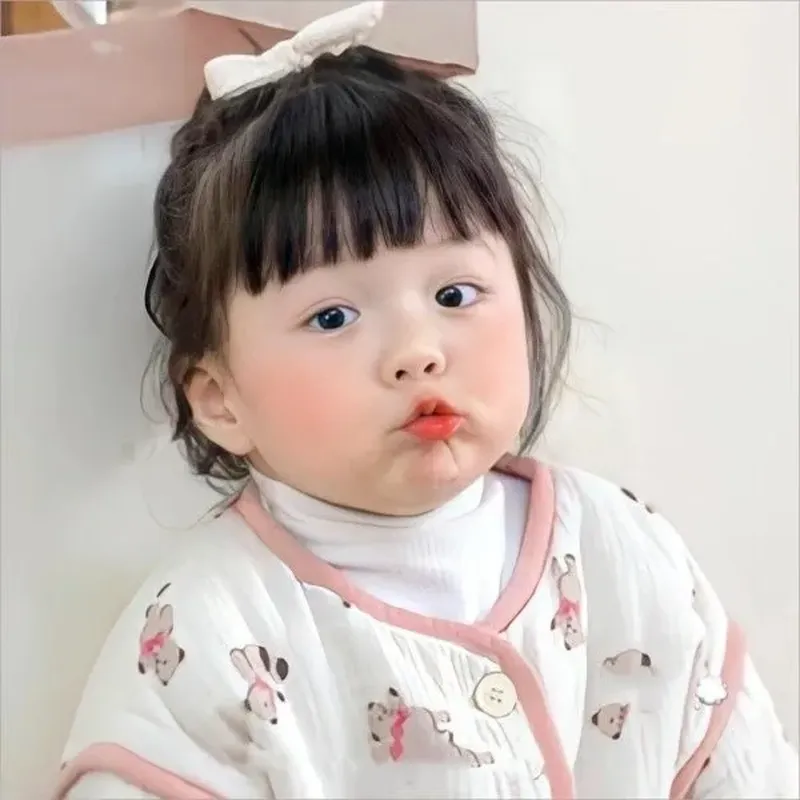 Avatar em bé khóc tạo cảm giác dễ thương và gần gũi Avatar em bé khóc tạo cảm giác dễ thương và gần gũi