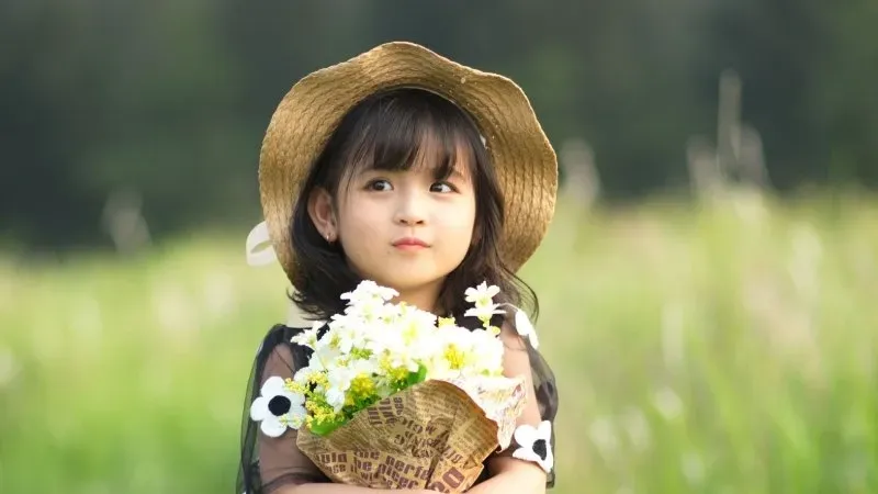 Ảnh đại diện em bé tạo cảm giác dễ thương và gần gũi Ảnh đại diện em bé tạo cảm giác dễ thương và gần gũi