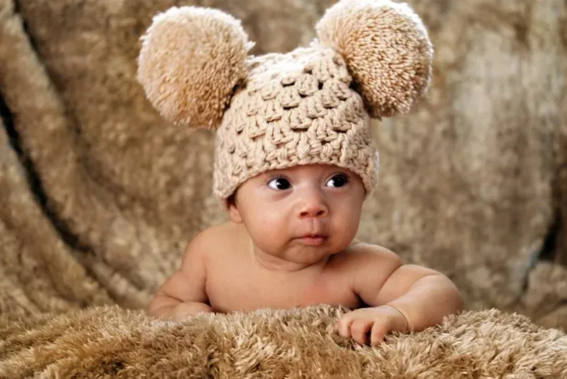 Hình nền em bé tạo cảm giác gần gũi và thân thiện Hình nền em bé tạo cảm giác gần gũi và thân thiện