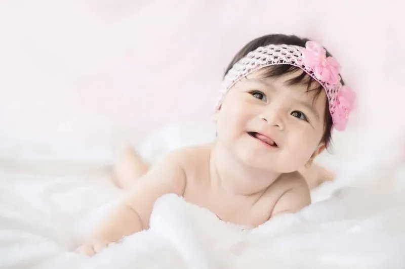 Avatar đôi em bé cute thể hiện tình bạn ngọt ngào và thân thiết Avatar đôi em bé cute thể hiện tình bạn ngọt ngào và thân thiết