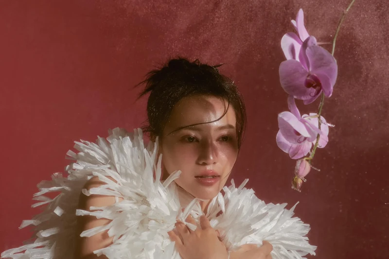 Ninh Dương Lan Ngọc tự tin khoe dáng trong bộ bikini gợi cảm