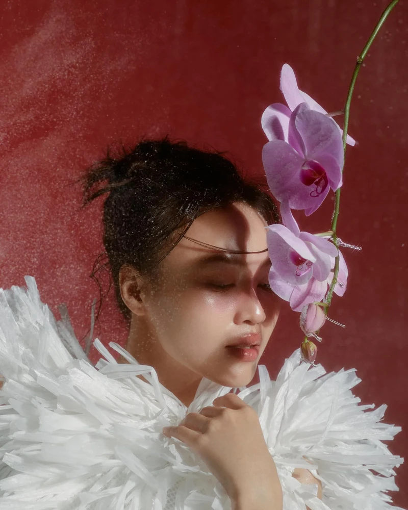 Lan Ngọc diện bikini xinh đẹp, thu hút mọi ánh nhìn