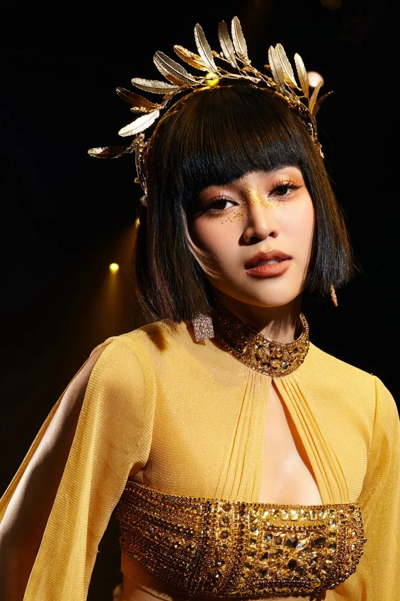 Hình ảnh Lan Ngọc trong bikini đẹp như mơ