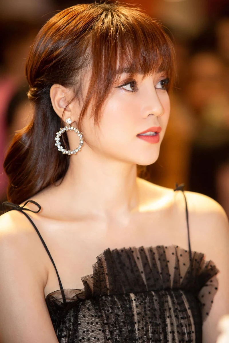 Lan Ngọc và Chi Dân cùng nhau tỏa sáng trong bộ bikini đẹp