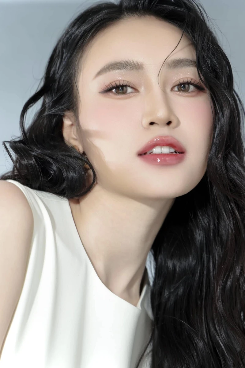 Tiểu sử Ninh Dương Lan Ngọc và những khoảnh khắc bikini đáng nhớ