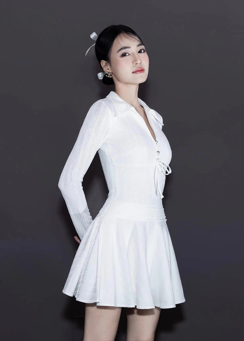 Ninh Dương Lan Ngọc bước nhảy hoàn vũ, tỏa sáng trong bộ bikini