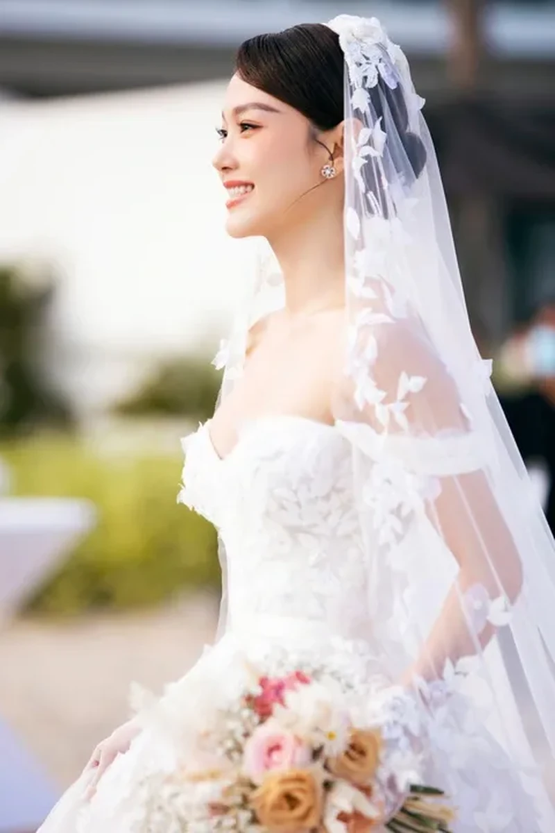 Diễn viên Minh Hằng sinh năm bao nhiêu là câu hỏi được nhiều người tìm kiếm Diễn viên Minh Hằng sinh năm bao nhiêu là câu hỏi được nhiều người tìm kiếm