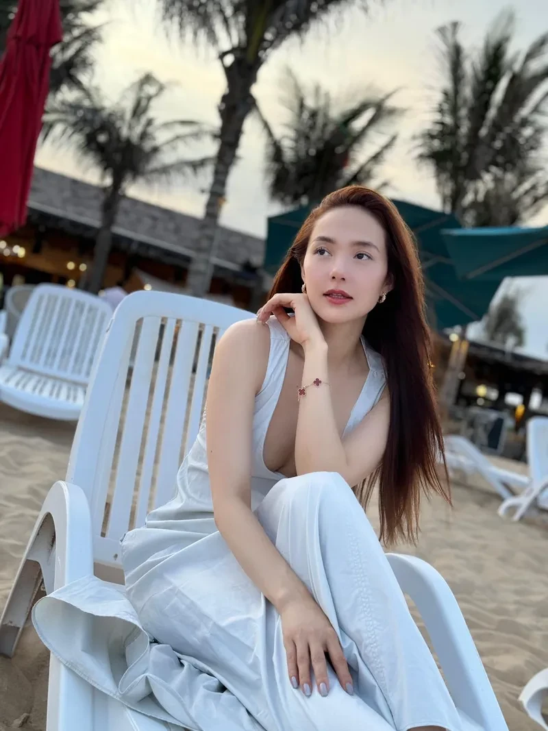 Hình ảnh diễn viên Minh Hằng luôn thu hút sự chú ý của công chúng Hình ảnh diễn viên Minh Hằng luôn thu hút sự chú ý của công chúng