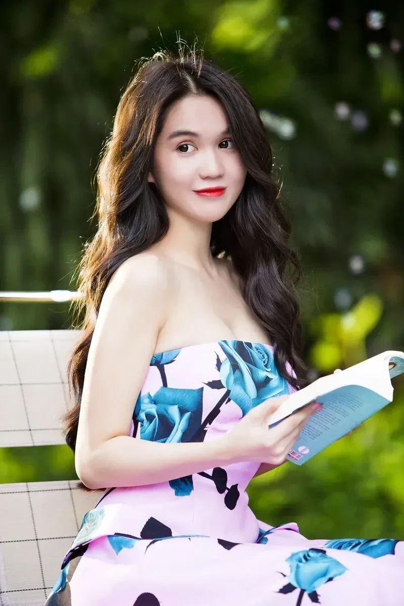 Nữ hoàng nội y mới của làng giải trí luôn gây ấn tượng Nữ hoàng nội y mới của làng giải trí luôn gây ấn tượng