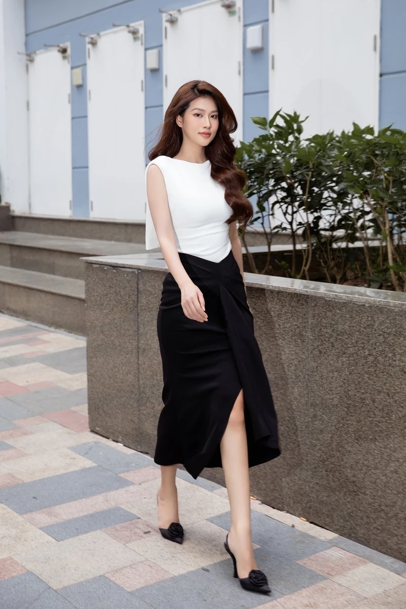 Vương miện cao quý của Hoa hậu Hòa bình Việt Nam 2022 thuộc về Thiên Ân