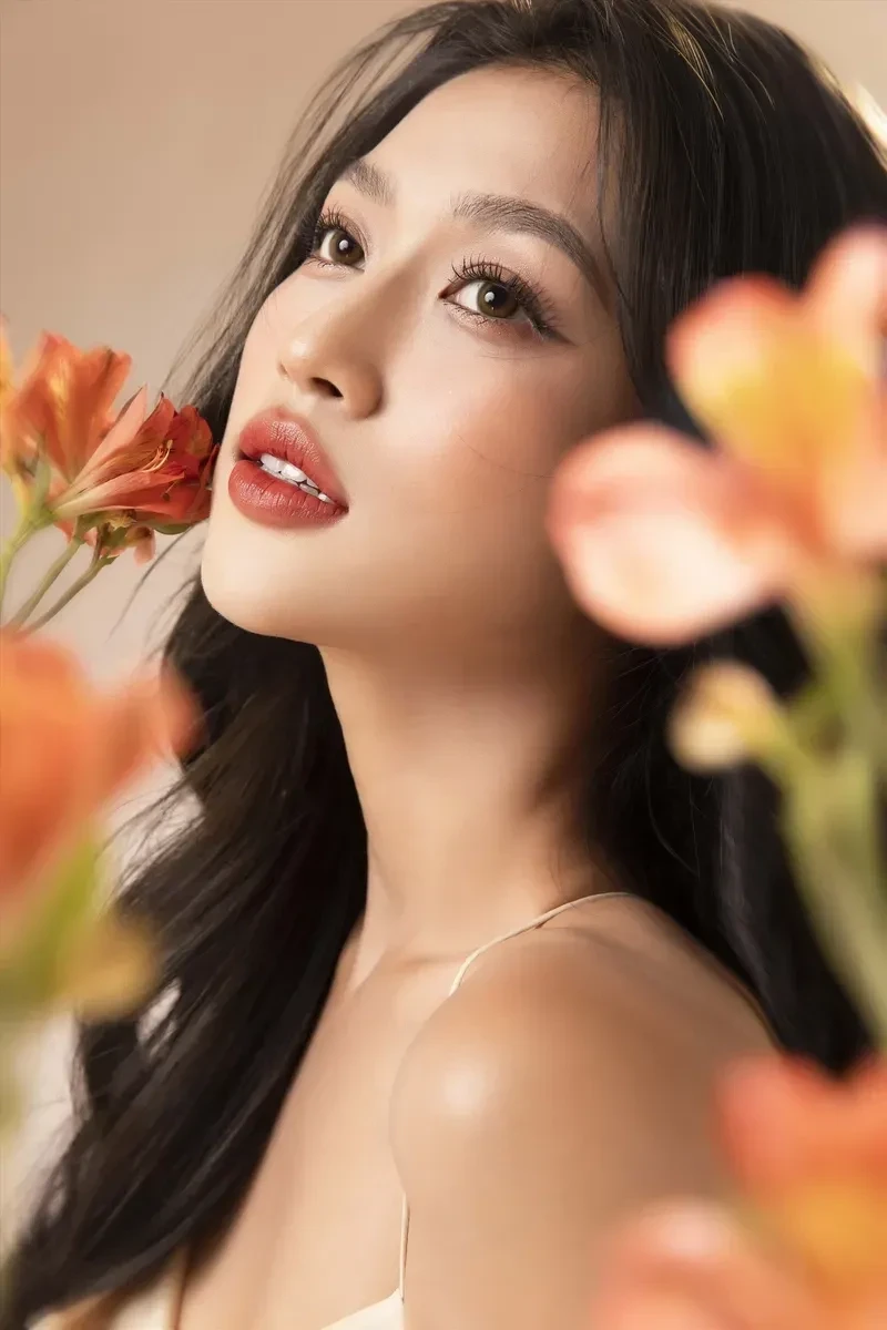 Hình ảnh áo tắm nổi bật của Đoàn Thiên Ân tại cuộc thi nhan sắc