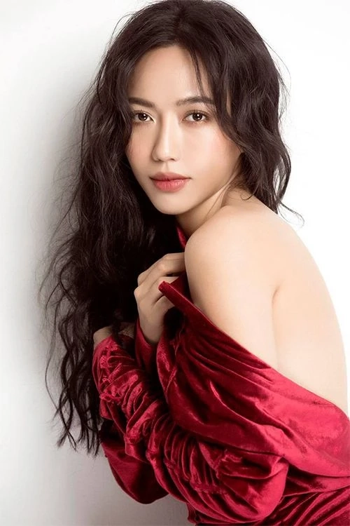 Dám cưới Diệu Nhi là một trong những tin tức hot hiện nay