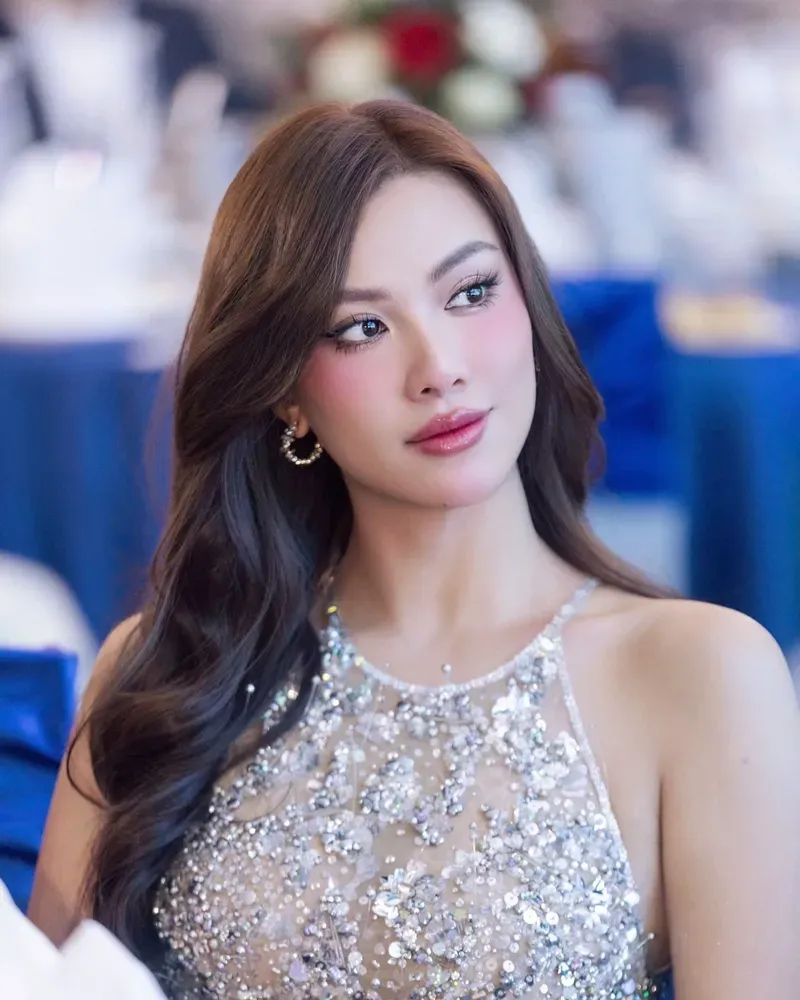 Á hậu Kim Duyên mang đến sự tự tin và quyến rũ Á hậu Kim Duyên mang đến sự tự tin và quyến rũ
