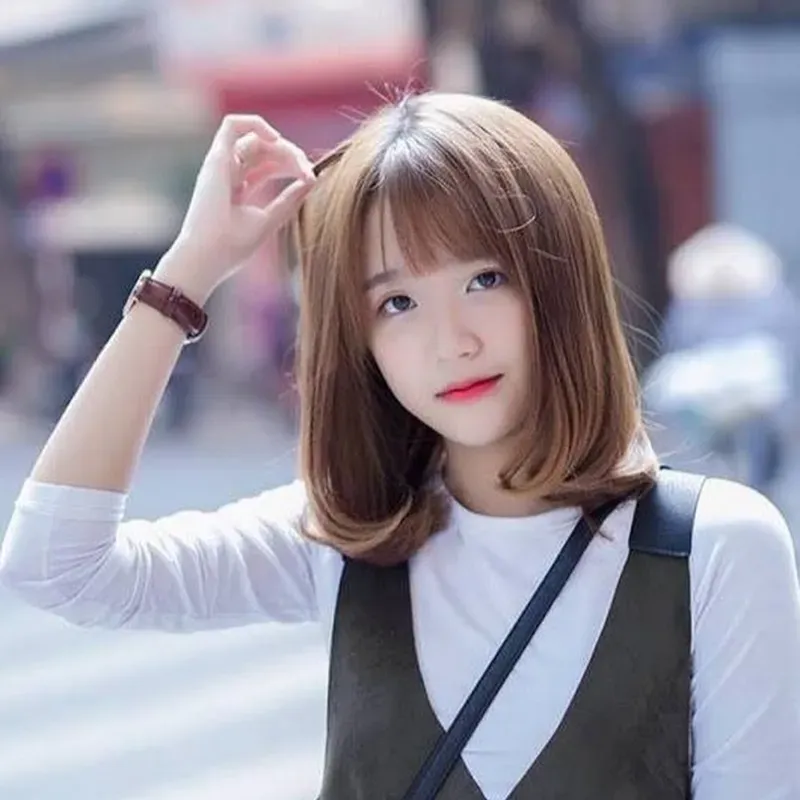 Gái xinh tóc dài đeo kính 2k10 mang đến vẻ đẹp hiện đại và trẻ trung Gái xinh tóc dài đeo kính 2k10 mang đến vẻ đẹp hiện đại và trẻ trung