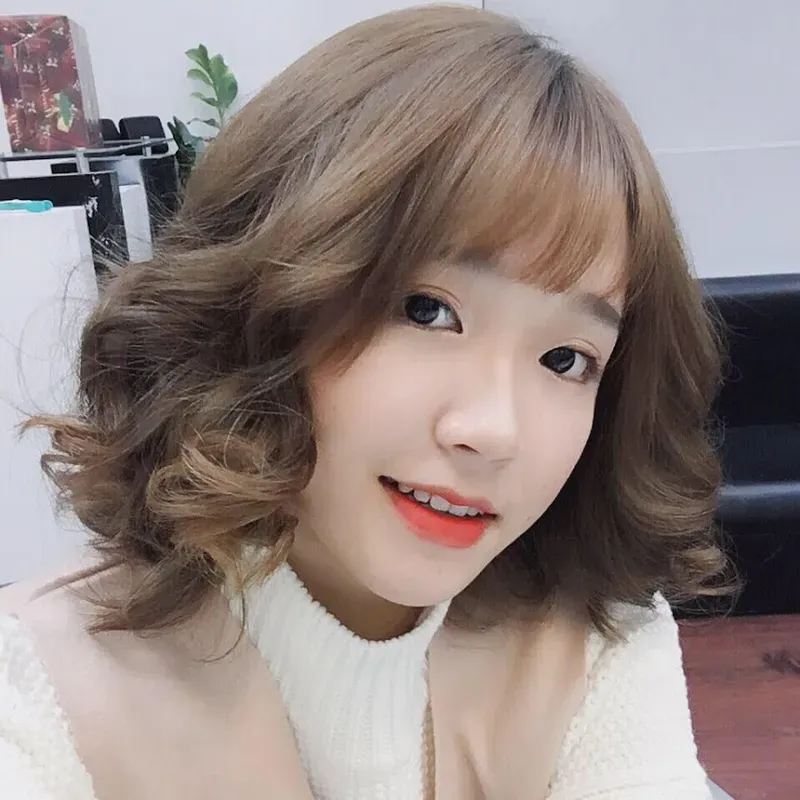 Gái xinh tóc ngắn đeo kính giúp bạn nổi bật với vẻ đẹp thông minh Gái xinh tóc ngắn đeo kính giúp bạn nổi bật với vẻ đẹp thông minh