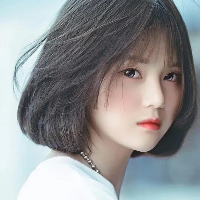Gái xinh tóc ngắn che mặt tạo nên vẻ bí ẩn và cuốn hút Gái xinh tóc ngắn che mặt tạo nên vẻ bí ẩn và cuốn hút