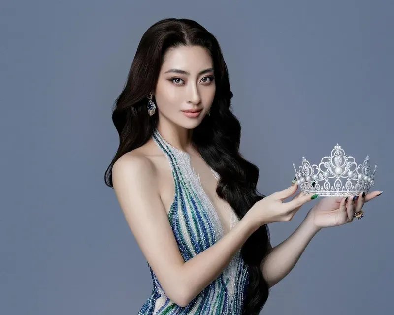 Lương Thùy Linh hoa hậu là biểu tượng của sắc đẹp và trí tuệ