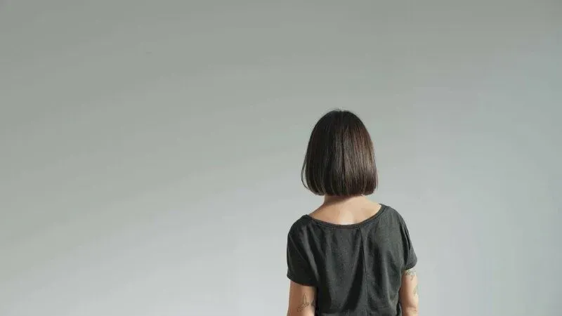 Hình cưới chụp sau lưng tạo nên những kỷ niệm ngọt ngào Hình cưới chụp sau lưng tạo nên những kỷ niệm ngọt ngào