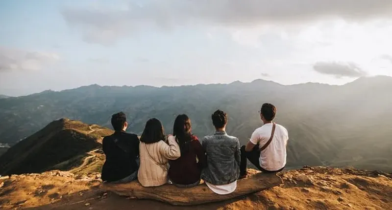 Chụp hình sau lưng giúp bạn ghi lại những khoảnh khắc tự nhiên Chụp hình sau lưng giúp bạn ghi lại những khoảnh khắc tự nhiên