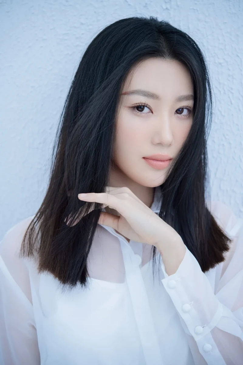 Theo dõi Facebook Thuý Ngân để cập nhật những khoảnh khắc thú vị trong cuộc sống Theo dõi Facebook Thuý Ngân để cập nhật những khoảnh khắc thú vị trong cuộc sống