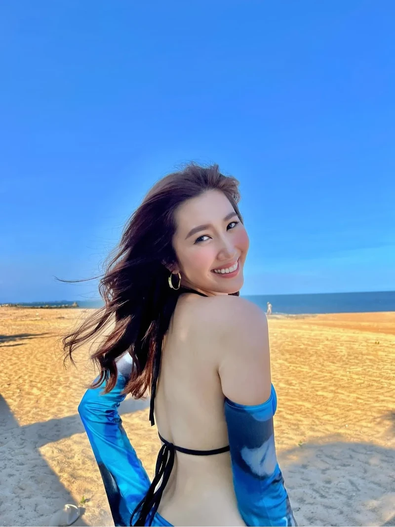 Chuyện tình yêu của Thuý Ngân và đám cưới đầy ngọt ngào khiến nhiều người ngưỡng mộ Chuyện tình yêu của Thuý Ngân và đám cưới đầy ngọt ngào khiến nhiều người ngưỡng mộ