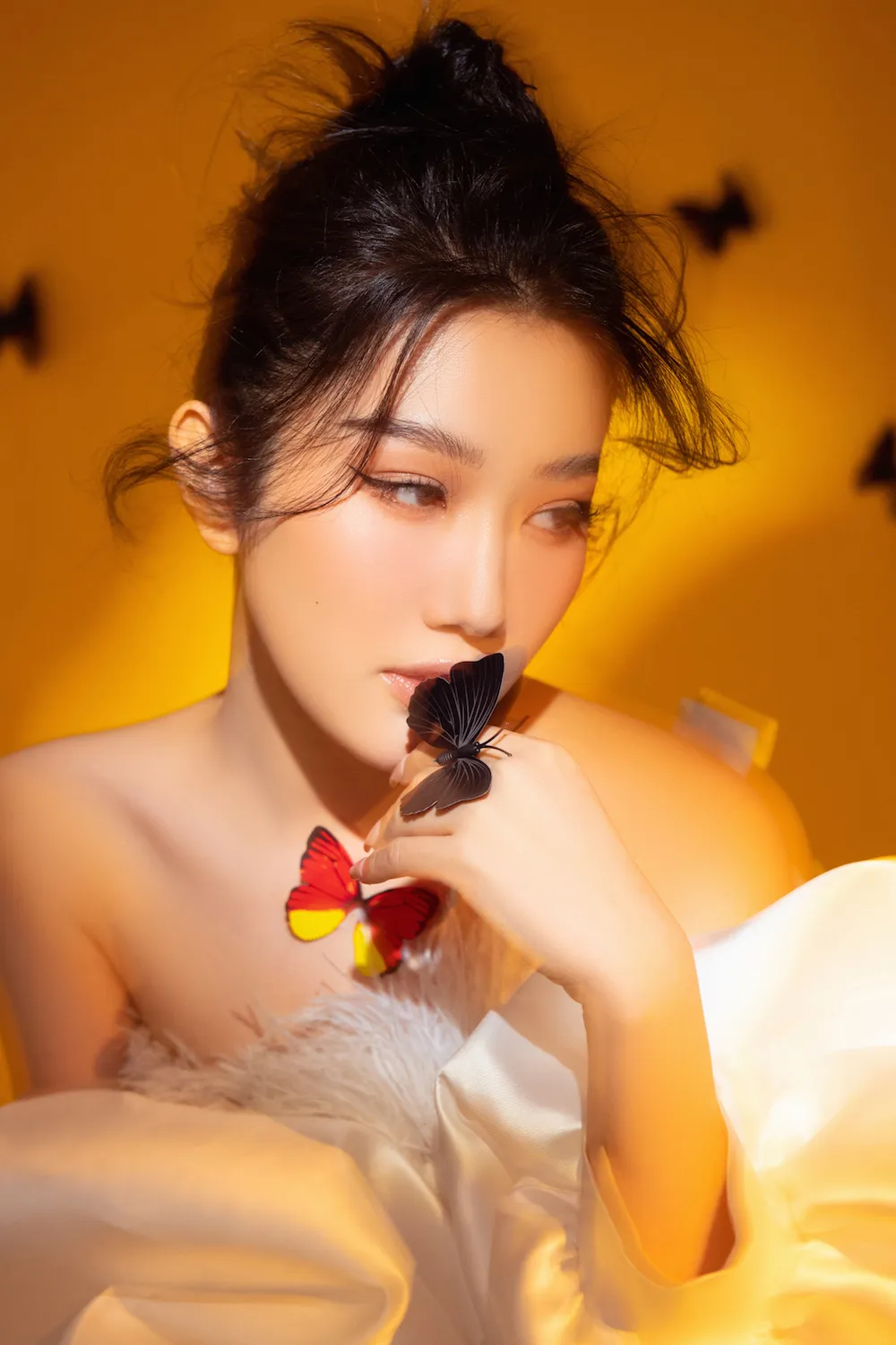 Lê Huỳnh Thuý Ngân gây ấn tượng mạnh trong các vai diễn và hoạt động nghệ thuật Lê Huỳnh Thuý Ngân gây ấn tượng mạnh trong các vai diễn và hoạt động nghệ thuật