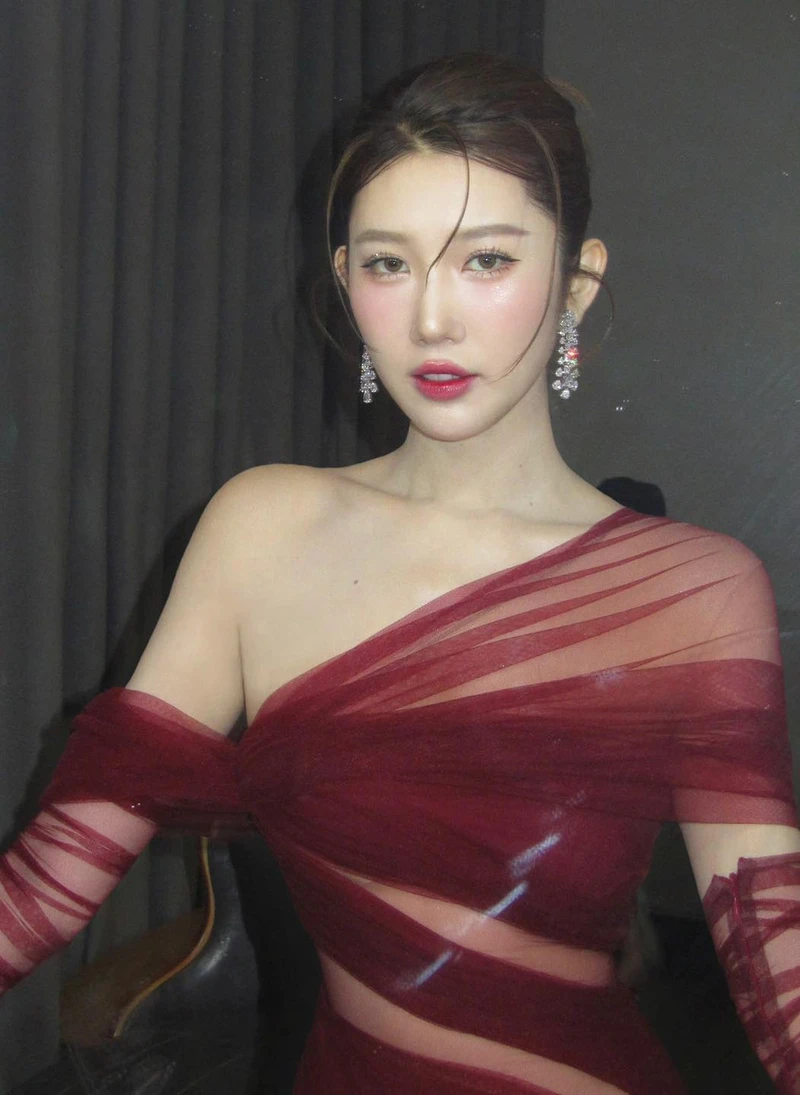 Đám cưới của Thuý Ngân và Trương Thế Vinh là một trong những sự kiện gây xôn xao cộng đồng Đám cưới của Thuý Ngân và Trương Thế Vinh là một trong những sự kiện gây xôn xao cộng đồng