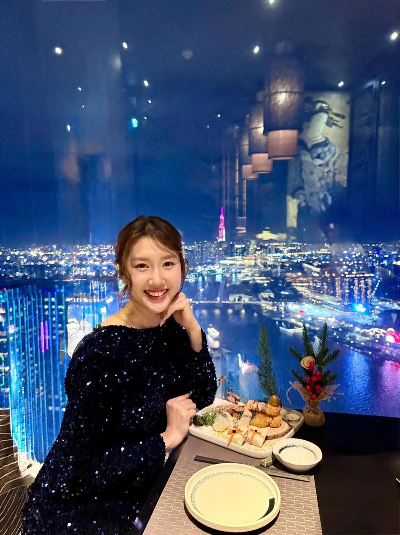 Thúy Ngân và chuyện tình yêu ngọt ngào luôn thu hút sự chú ý của người hâm mộ Thúy Ngân và chuyện tình yêu ngọt ngào luôn thu hút sự chú ý của người hâm mộ