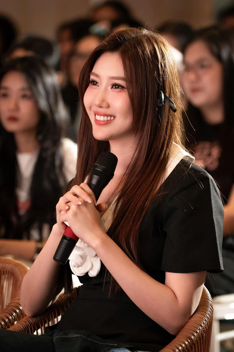 Jun Phạm và Thuý Ngân cùng góp mặt trong các dự án nghệ thuật đầy sáng tạo Jun Phạm và Thuý Ngân cùng góp mặt trong các dự án nghệ thuật đầy sáng tạo