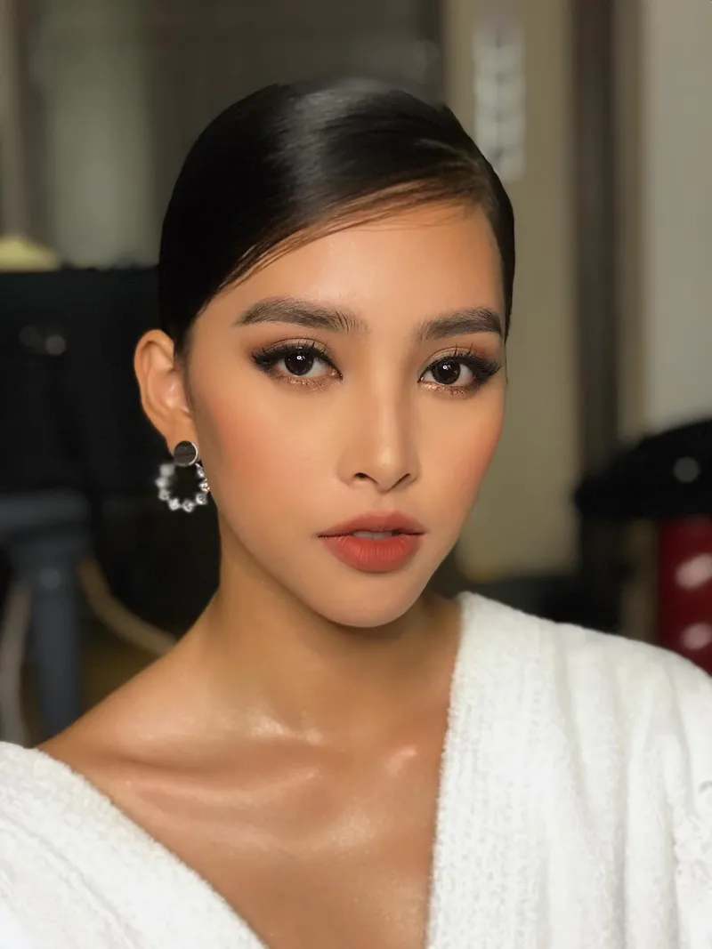 Trần Tiểu Vy bikini thể hiện phong cách trẻ trung và năng động