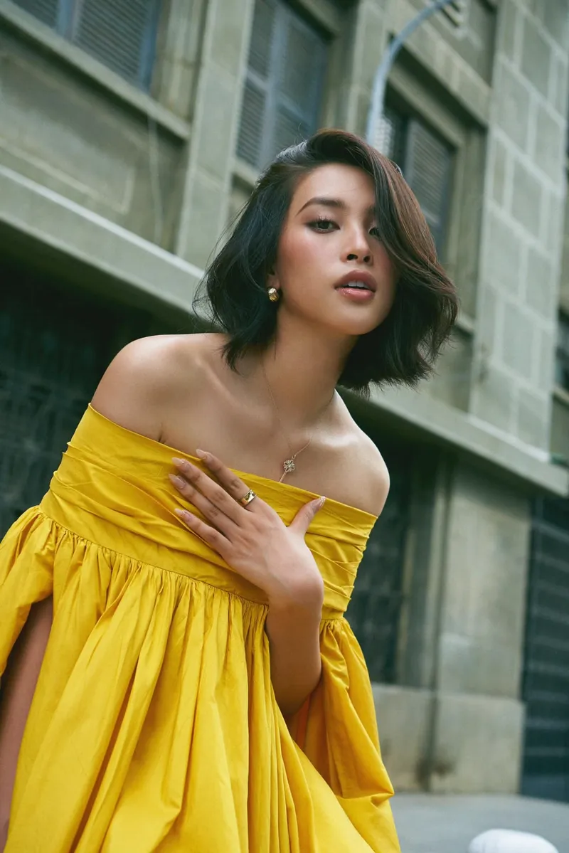 Bikini Tieu Vy luôn thu hút ánh nhìn của người hâm mộ