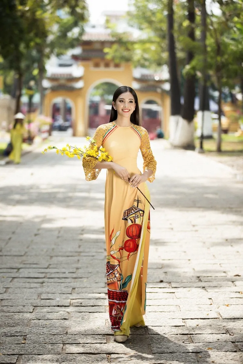 Trần Tiểu Vy đăng quang mang đến nhiều cảm xúc cho khán giả