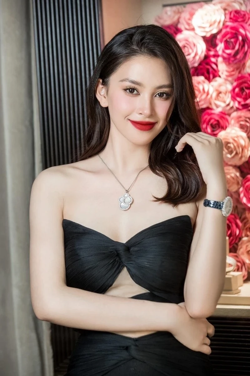 Hình ảnh hoa hậu Tiểu Vy luôn được yêu thích và chia sẻ