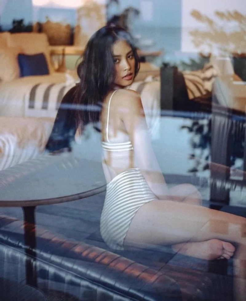 Hoa hậu Tiểu Vy nói tiếng Anh lưu loát, thể hiện sự tự tin