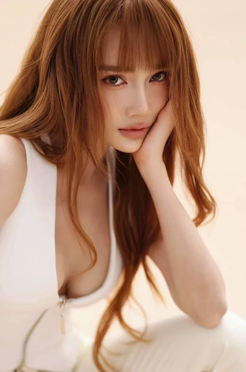 Gia đình Nhã Phương luôn là nguồn động lực lớn cho cô Gia đình Nhã Phương luôn là nguồn động lực lớn cho cô