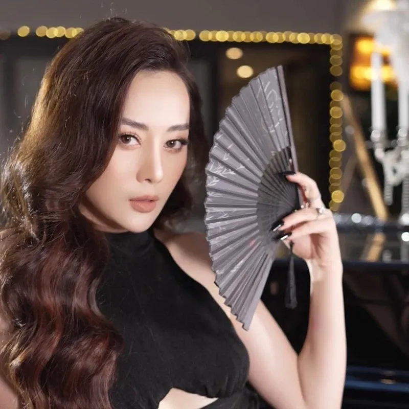 Diễn viên Phương Oanh và người yêu là cặp đôi được yêu thích Diễn viên Phương Oanh và người yêu là cặp đôi được yêu thích