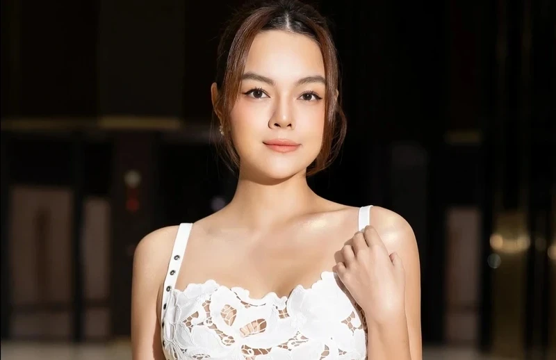 Phạm Quỳnh Anh và Ưng Hoàng Phúc là cặp đôi nổi bật trong làng nhạc