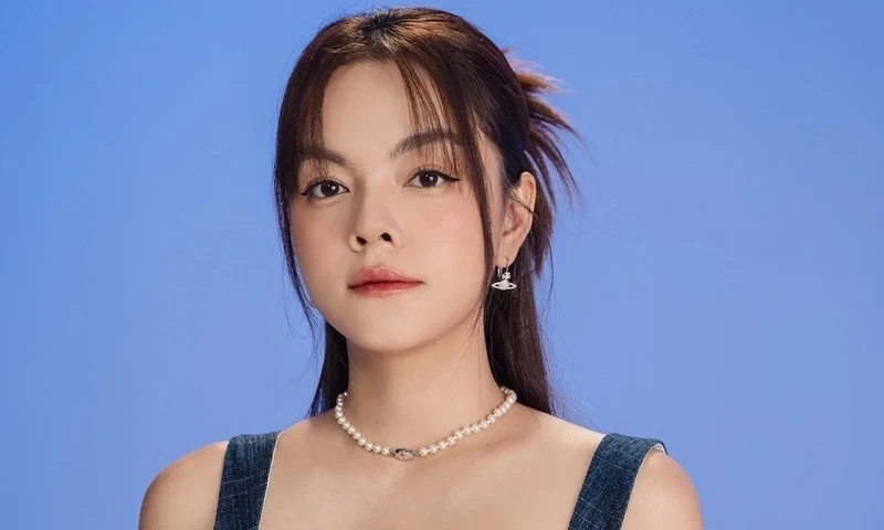 Gia đình Phạm Quỳnh Anh luôn tràn đầy hạnh phúc và yêu thương